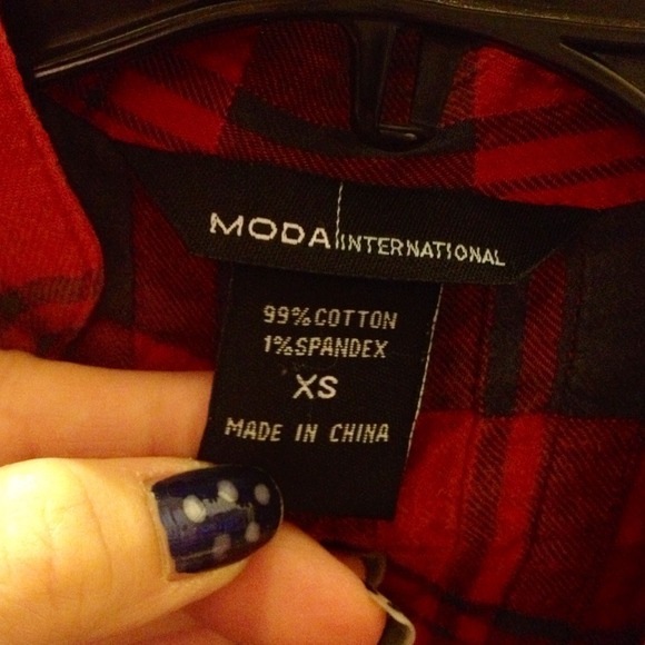 🎉HP11/25,2/09🎊Plaids button down top from Moda - Picture 2 of 3