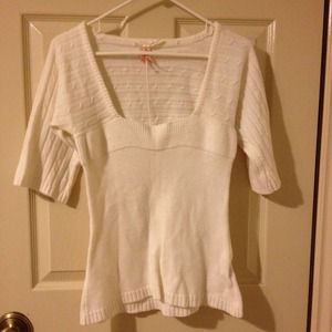 White 3/4ths sleeve sweater!