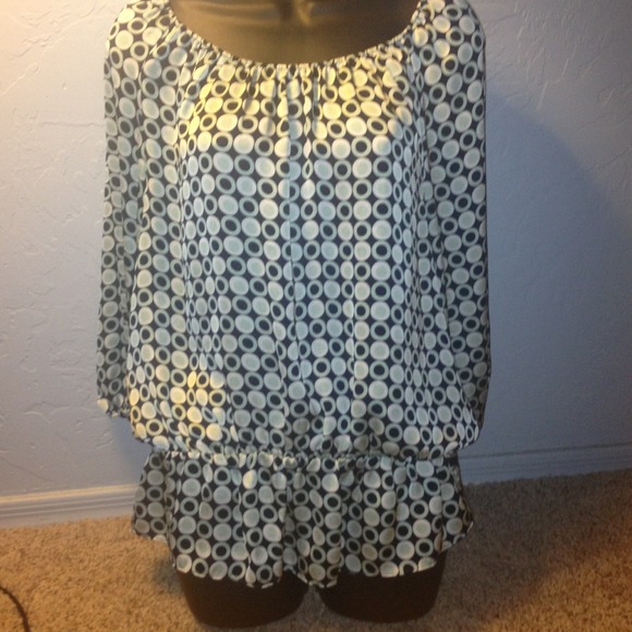 Sold Vince camuto