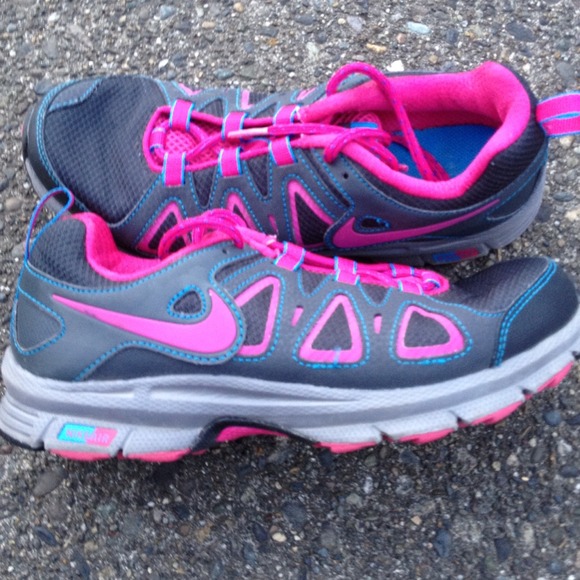 ***SOLD*** Nike Shoes Alvord 10