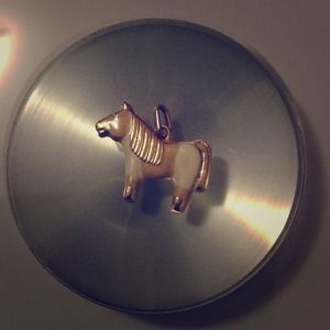 14k Yellow Gold Horse/Pony & D&W Charm