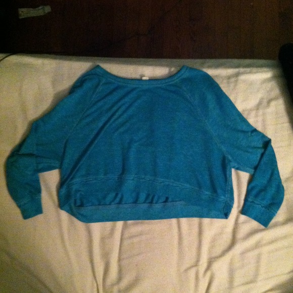 Crop top sweater !! 🎉🎉🎉