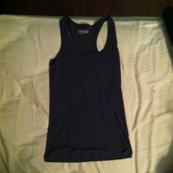 Basic dark grey tank 🎉🎉🎉