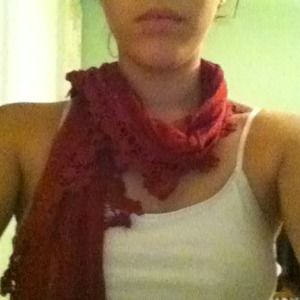 Deep red scarf! Very cute!! 🎉🎉🎉🎉