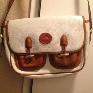 Vintage Dooney and Bourke messanger bag