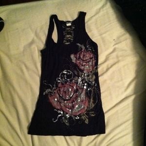 Fashionable tank top! 🎉🎉