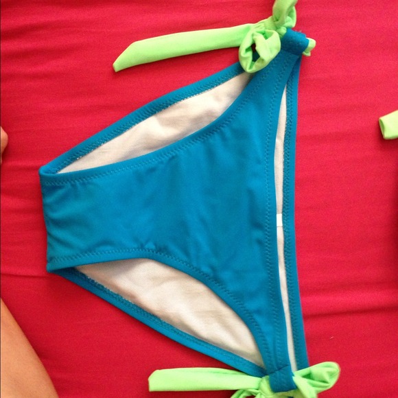 SOLD - Picture 3 of 3