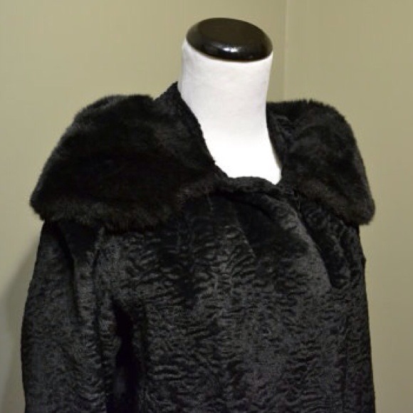 SALE Vintage Karakul Persian Lamb Swing Coat - Picture 2 of 4