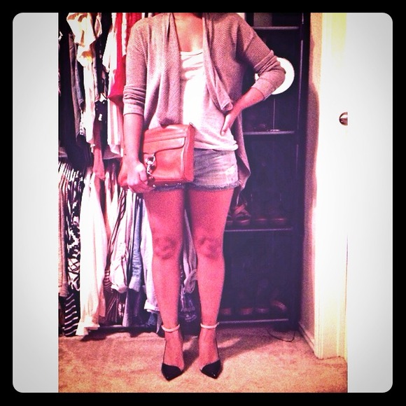 💝 JUST SHARING MY OOTD POSH FINDS 💝