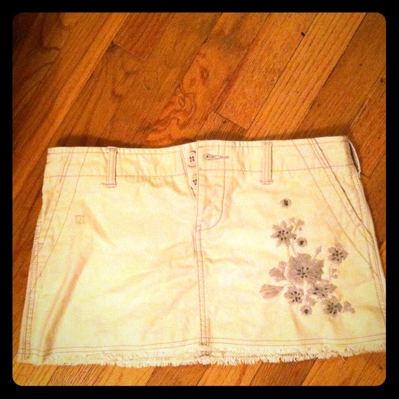 White jean skirt!