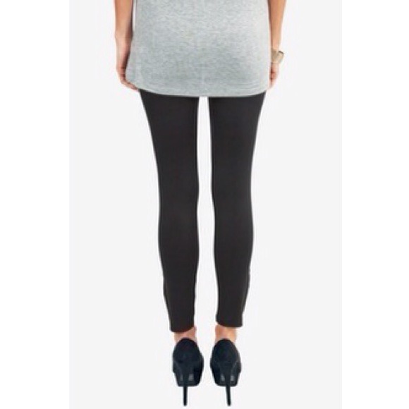 ❌BUNDLED❌️HOST PICK🌙 Tobi Ankle Zip Leggings - Picture 2 of 3