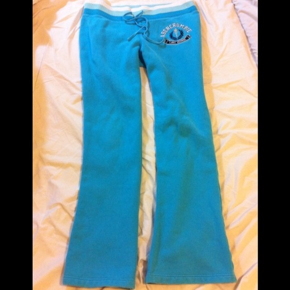 🚫BUNDLED🚫Abercrombie & Fitch Blue Lake George