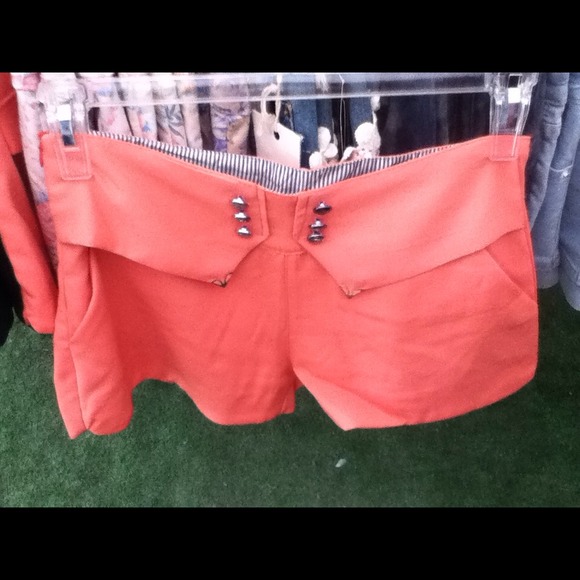 Short - Picture 3 of 3