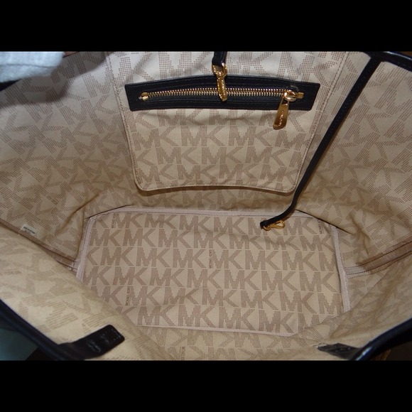 AUTHENTIC MICHAEL KORS HANDBAG NWOT - Picture 3 of 4