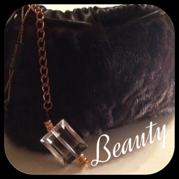 Stunning chocolate mink evening bag - Picture 4 of 4