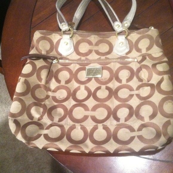 Beautiful Authentic Coach Tote