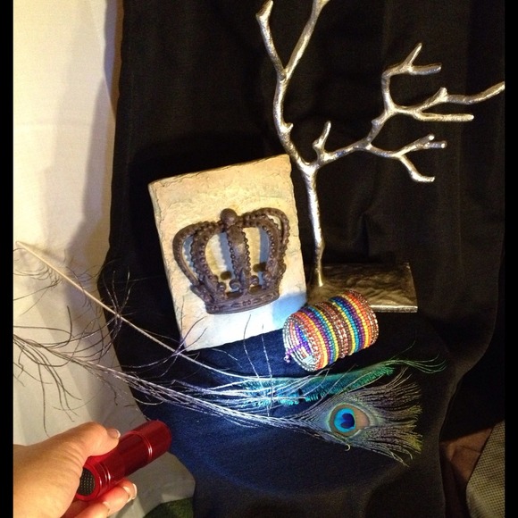 POSH Q-TIP: Covershots are the New Black! - Picture 2 of 4