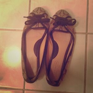 Authentic Coach ballet flats!