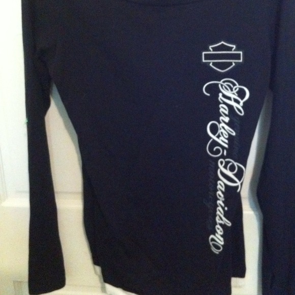 HD top with tank that has a built in bra. - Picture 2 of 4