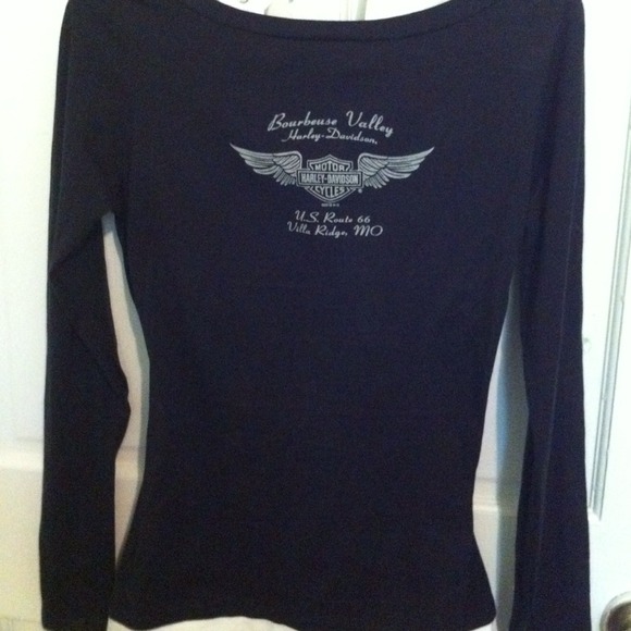 HD top with tank that has a built in bra. - Picture 3 of 4