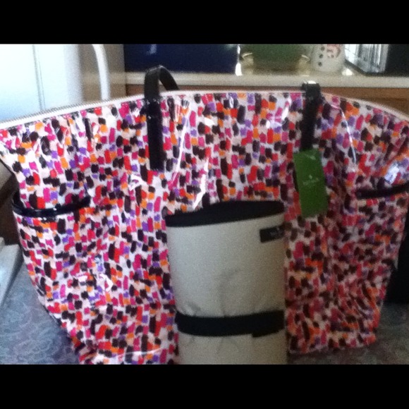 ✨NWT✨KATE SPADE ADAIRA DAYCATION DIAPER BAG PURSE - Picture 4 of 4