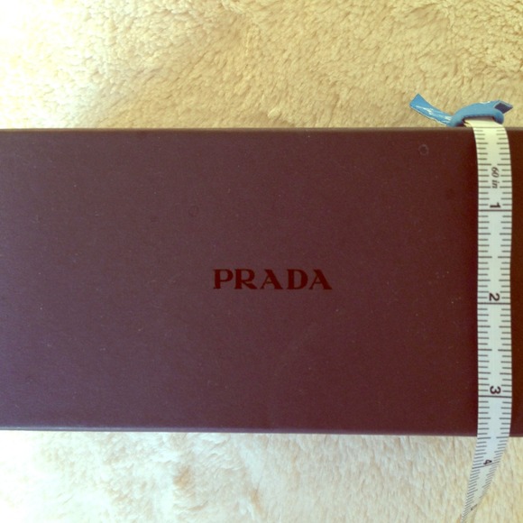 CHARCOAL GREY PRADA SUNNIES BOX&LID