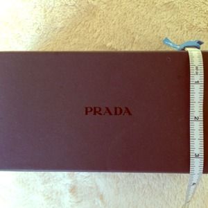 CHARCOAL GREY PRADA SUNNIES BOX&LID