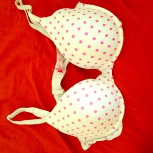 PINK Victorias Secret wear everywhere push up bra