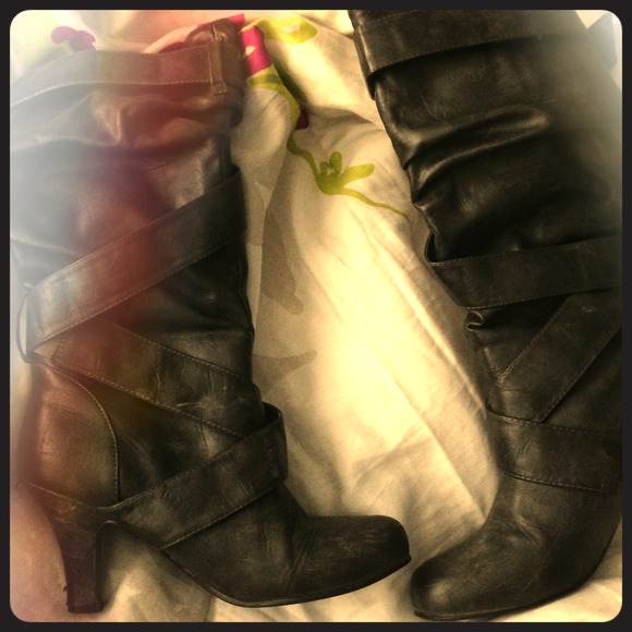 High heel boots