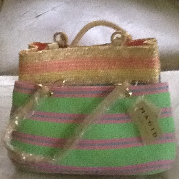 2 pocketbooks
