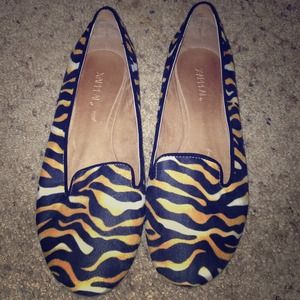 Tiger print loafers!!!!