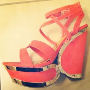 NEW Coral and gold wedge heel NEW size 9