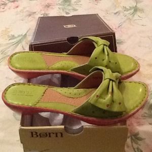 Born celadon green & pink trim shoes