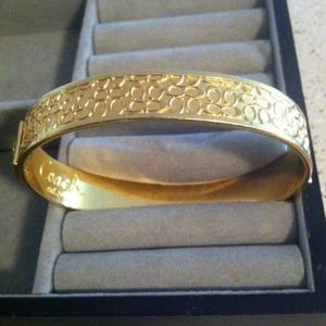 ✨✨✨✨SOLD✨✨✨✨