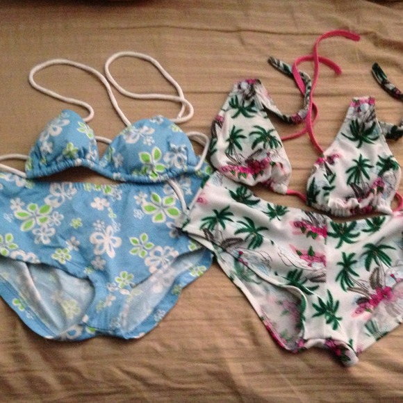 2 sets of bikinis