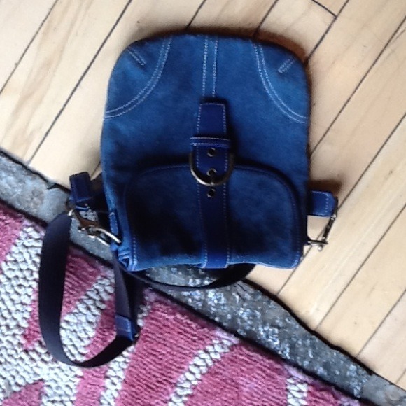Coach Handbags - Coach Crossbody......Mint Condition