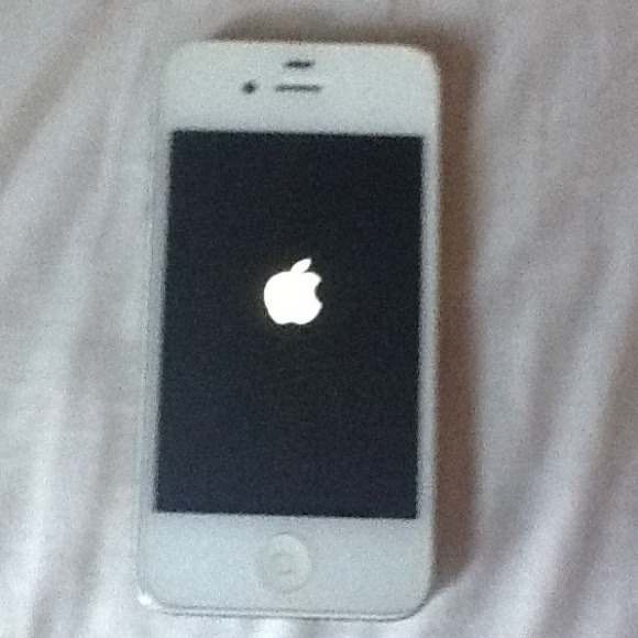 iPhone4 - Picture 3 of 3