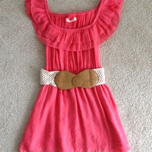 Cute top with a belt