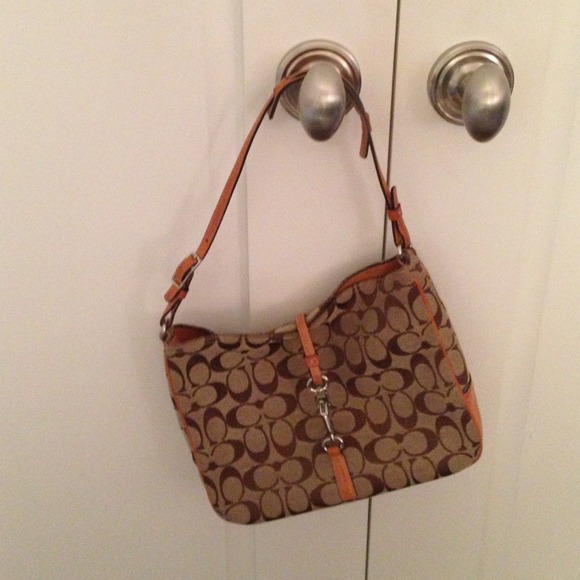 Coach leather handbag - discounted price!