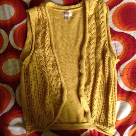 Knit open vest