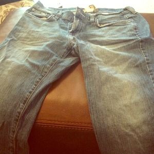 ☔️Lucky Brand Cropped Jeans