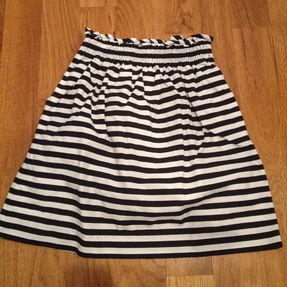 J. Crew Dresses & Skirts - ❗RESERVED❗J.Crew paperbag skirt in perfect
