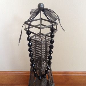 GIFTED *NEW* Black Statement Necklace