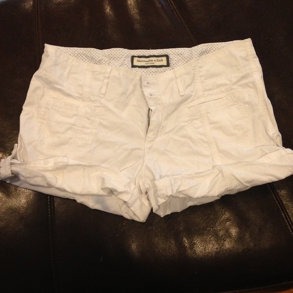 White Abercrombie shorts