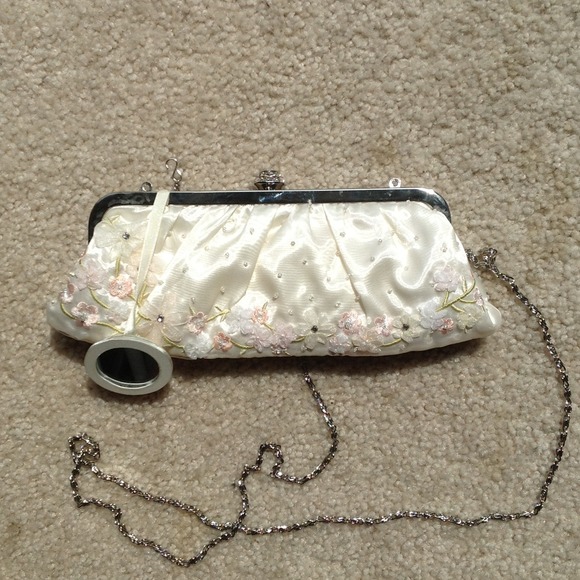 Valerie Stevens Handbags - Gorgeous beaded floral convertible evening clutch!