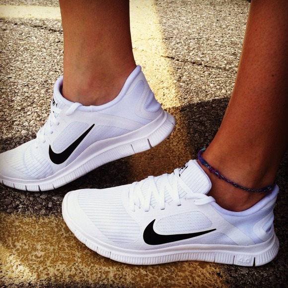 Nike free run .