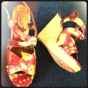 Carlos Santana Wedges gold and reddish purple tone