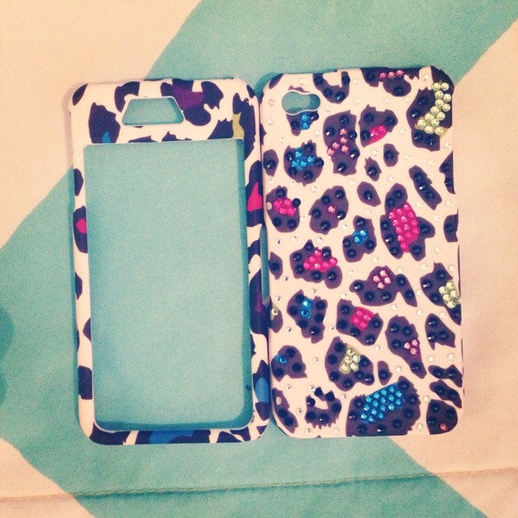 iPhone 4/4s case - Picture 1 of 2