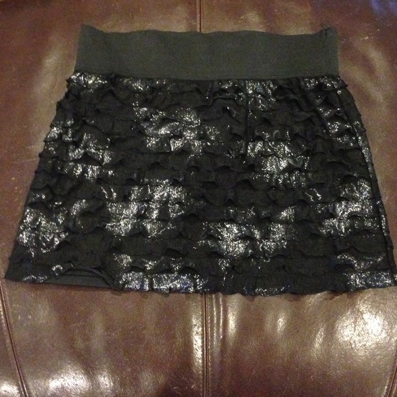 Ruffle skirt from G by Guess - Picture 1 of 3