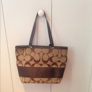 Brown coach purse! SOLD